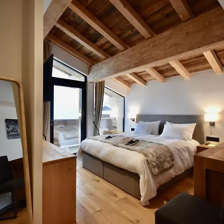 Chalet De Luxe Avec Magnifique Vue A Courchevel, 5 Chambres, 15 Pers